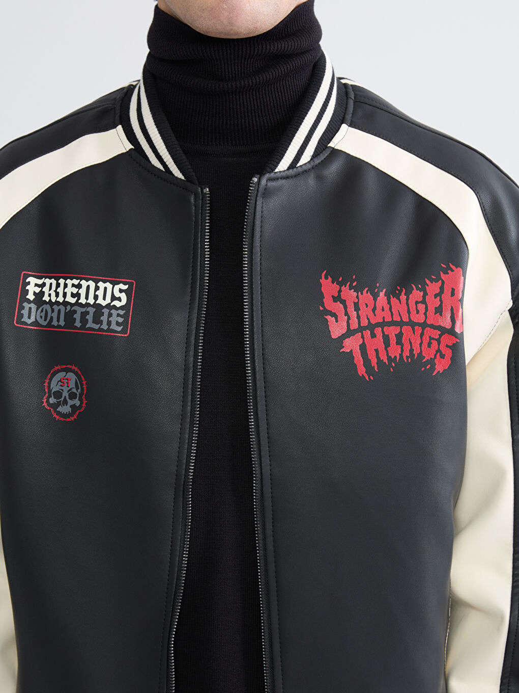 Siyah Rahat Kalıp Stranger Things Baskılı Erkek Deri Görünümlü Ceket-2