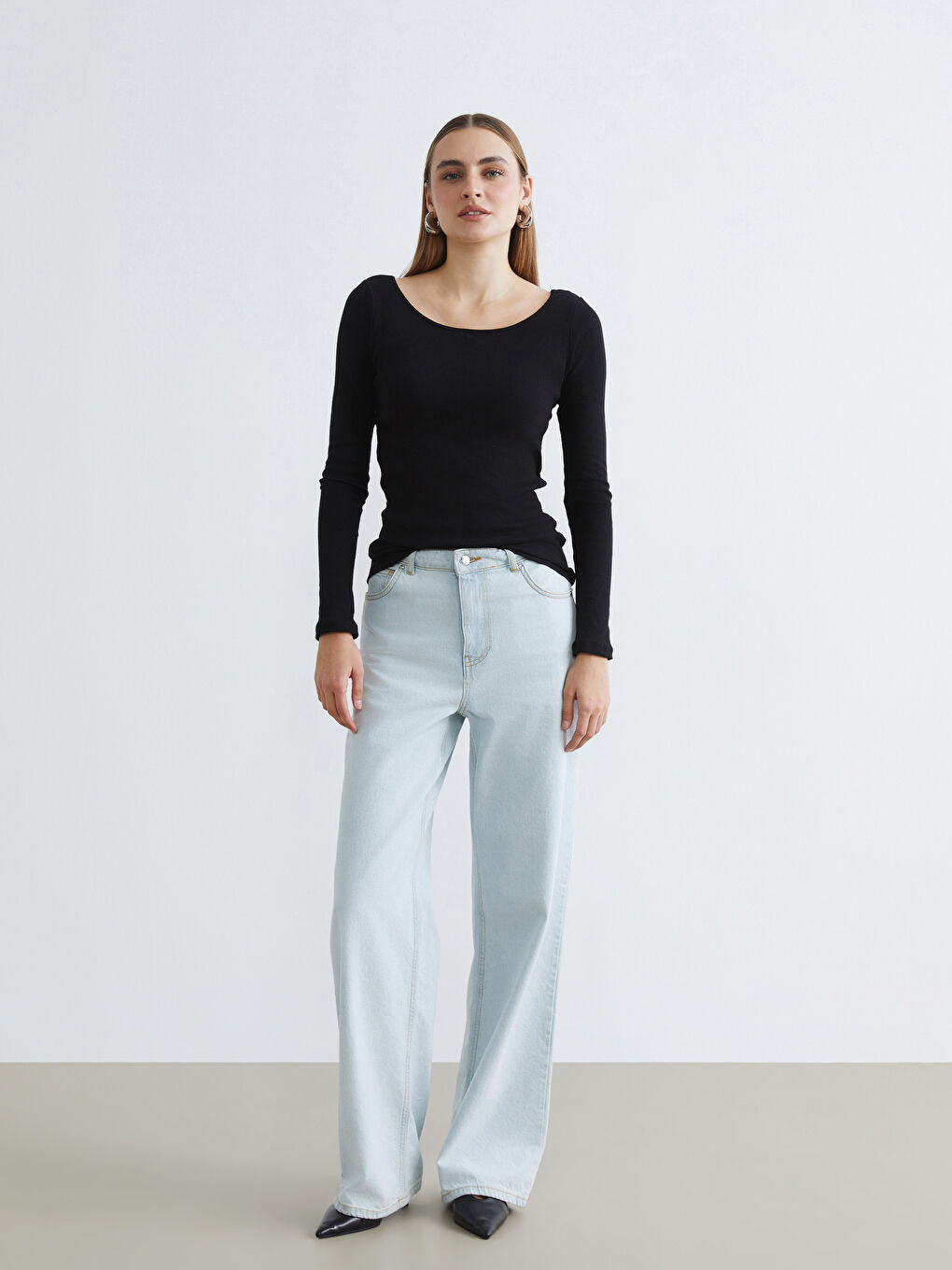 Women's U-Neck Seam Bodysuit-2