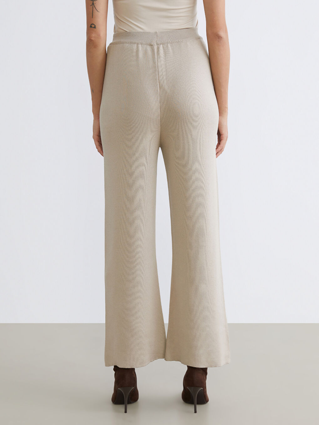 Bej Beli Lastikli Kadın Triko Pantolon-3