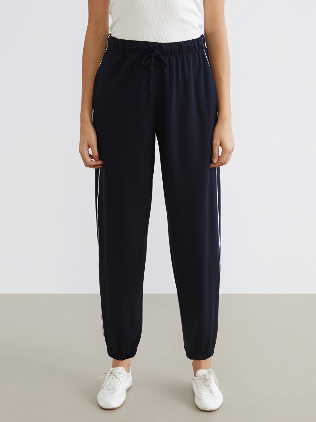 Lacivert Beli Lastikli Kadın Jogger Eşofman Altı-1