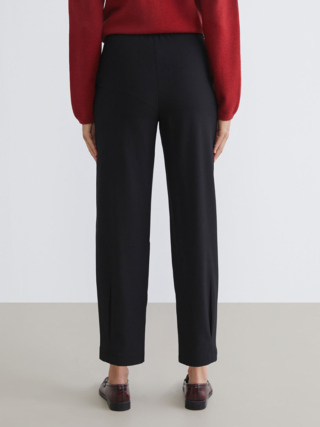 Siyah Havuç Kesim Kadın Pantolon-3