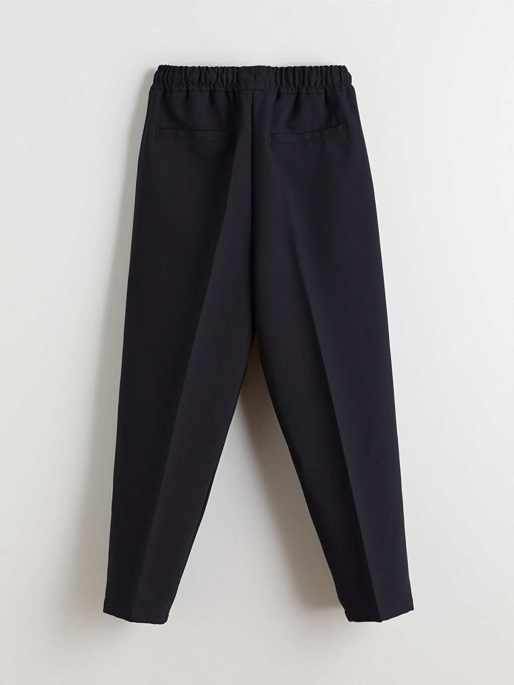 Siyah Beli Lastikli Havuç Kesim Kadın Pantolon-5