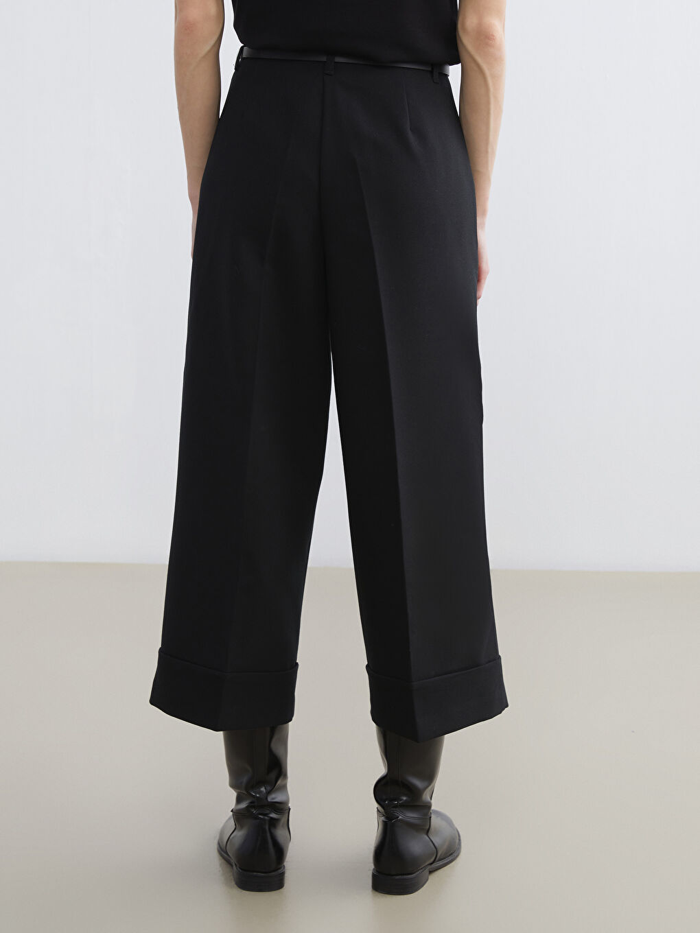 Belted Standard Fit Women's Trousers-3