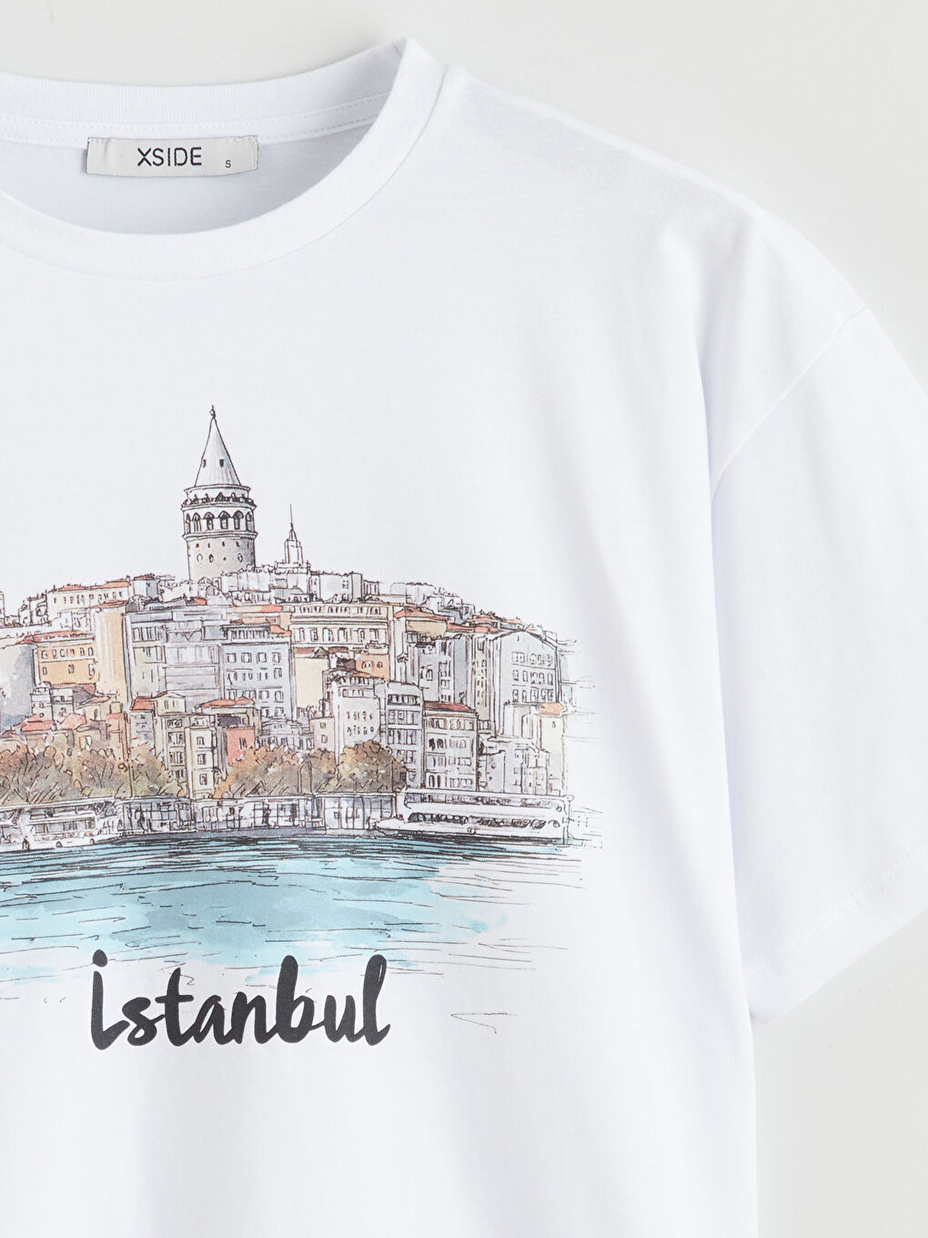 Beyaz Bisiklet Yaka İstanbul Baskılı Kadın Tişört-5