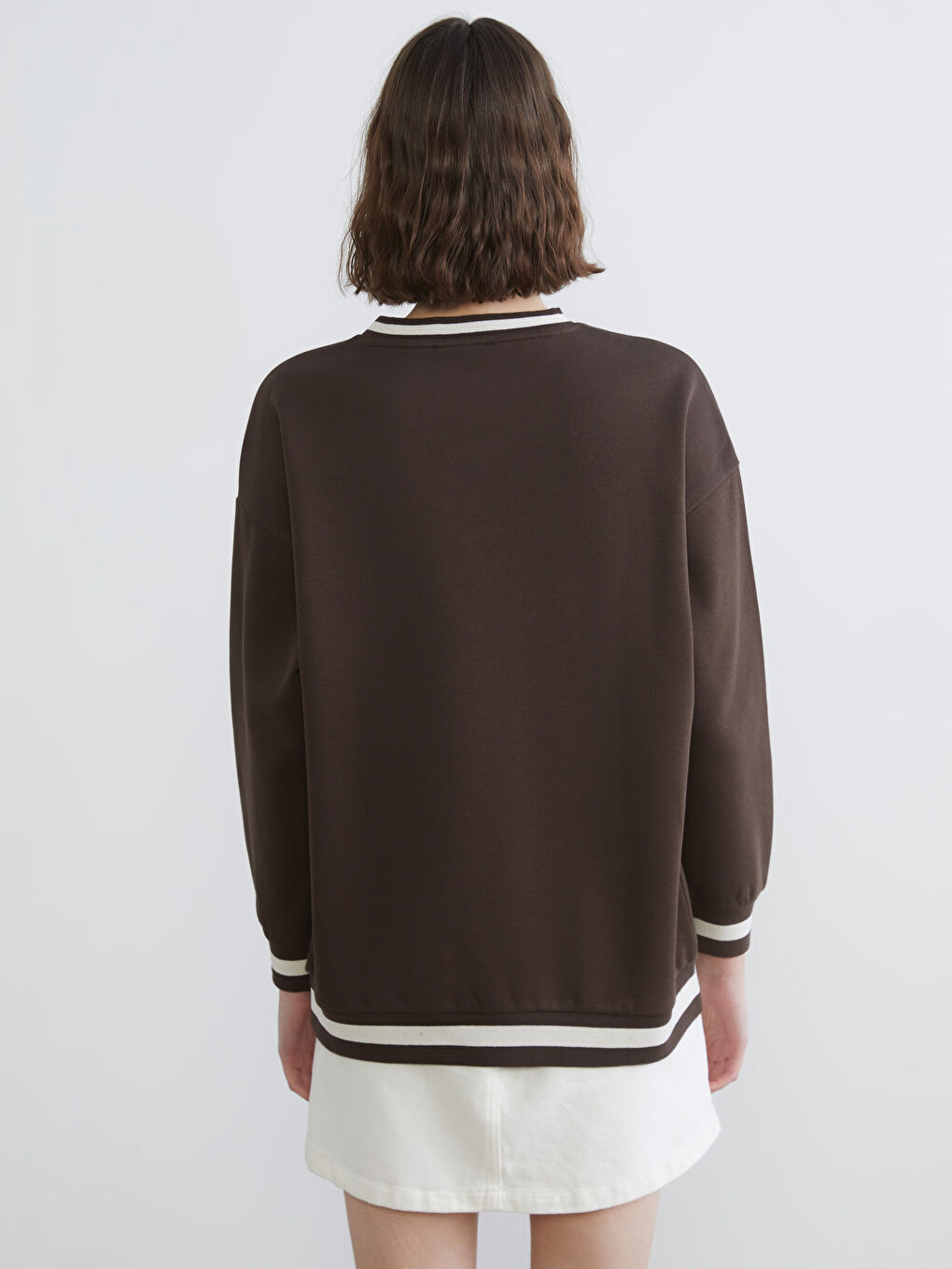 Kahverengi V Yaka Oversize Kadın Kalın Sweatshirt-3