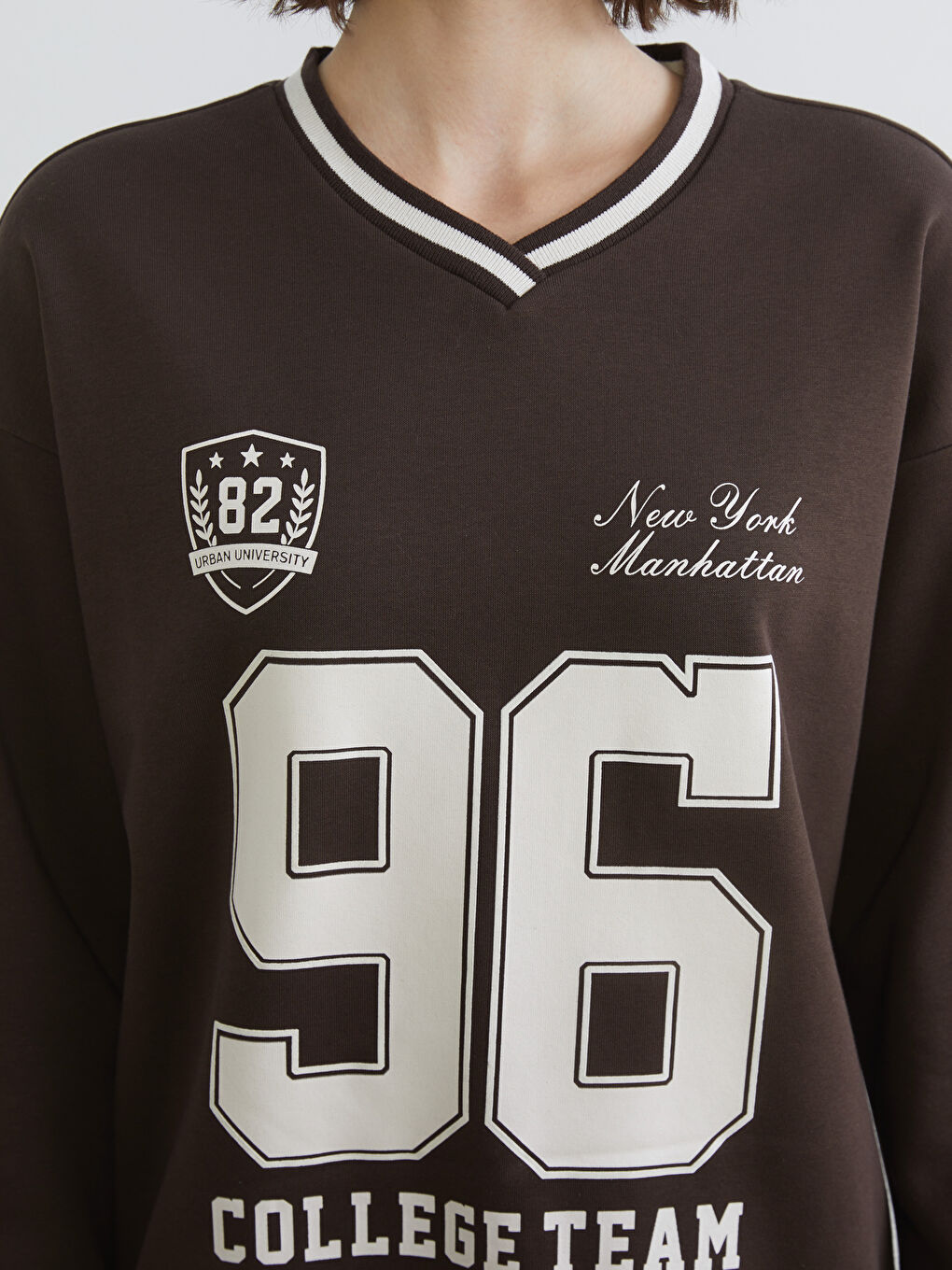 V Neck Printed Oversize Women's Thick Sweatshirt-2