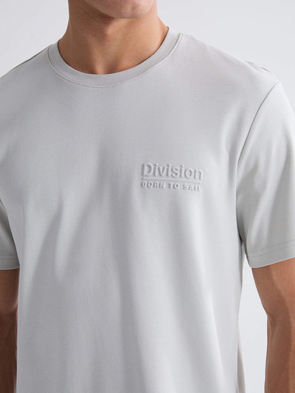 Bej Bisiklet Yaka Baskılı Erkek Tişört-2