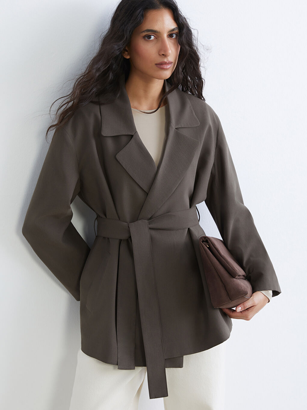 ژاکت بليزر زنانه سايز بزرگ کمربنددار قهوه اي LCW 