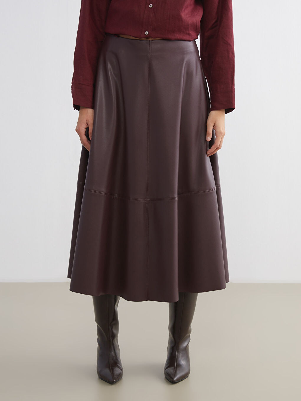 Bordo Beli Fermuarlı Deri Görünümlü A Kesim Etek-1