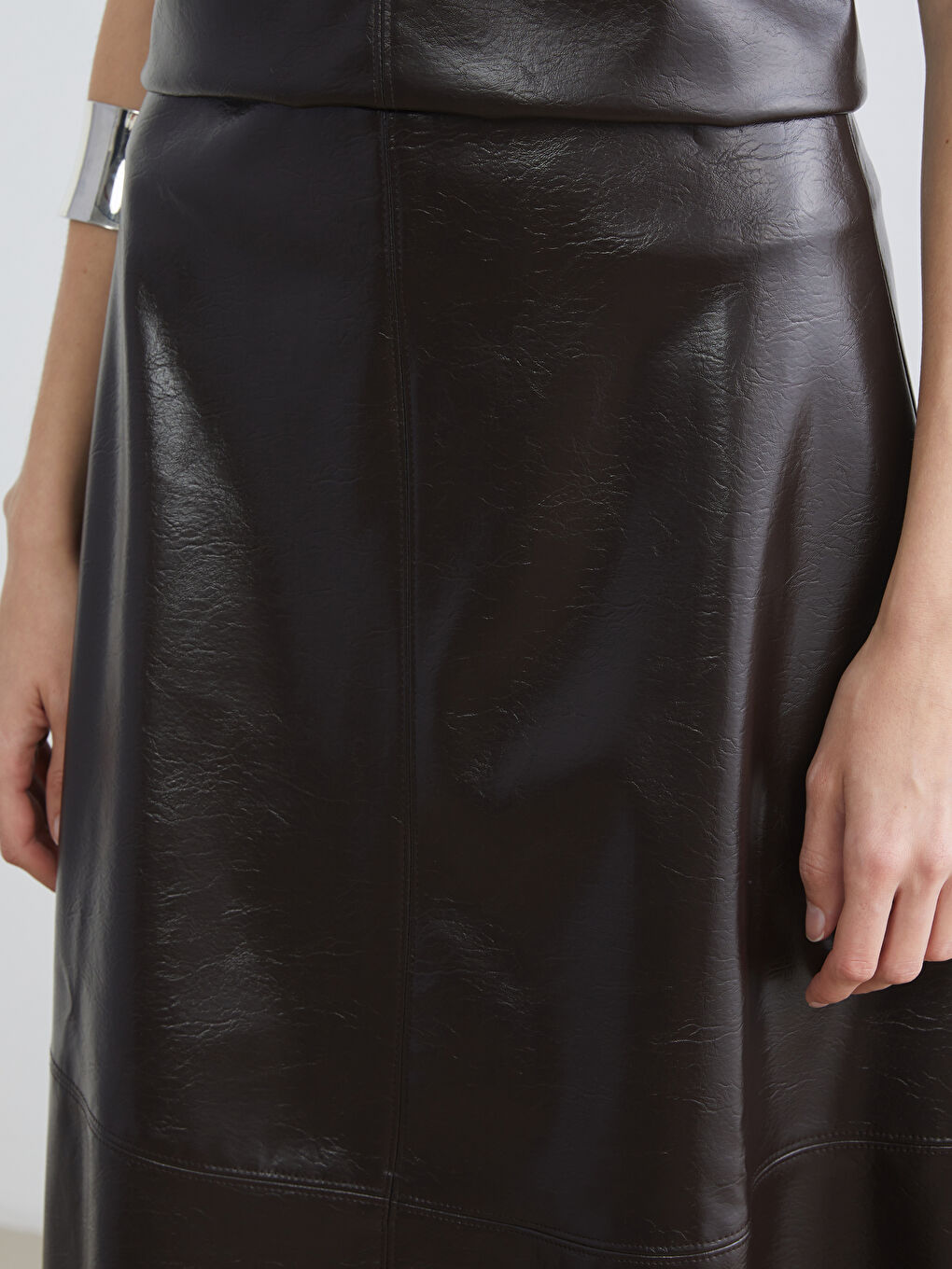 High Waist Zippered A-Line Faux Leather Skirt-8