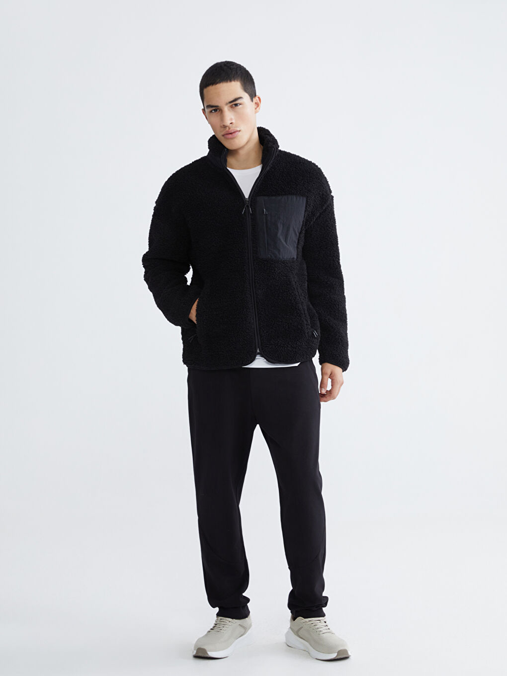 Siyah Dik Yaka Pelüş Erkek Fermuarlı Sweatshirt-1