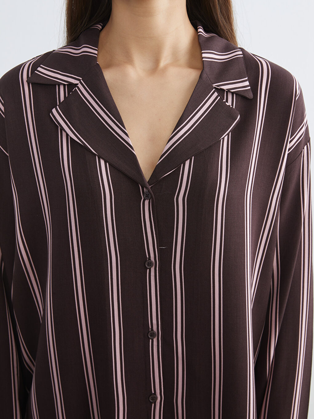 Kahverengi Gömlek Yaka Çizgili Kadın Pijama Takımı-2