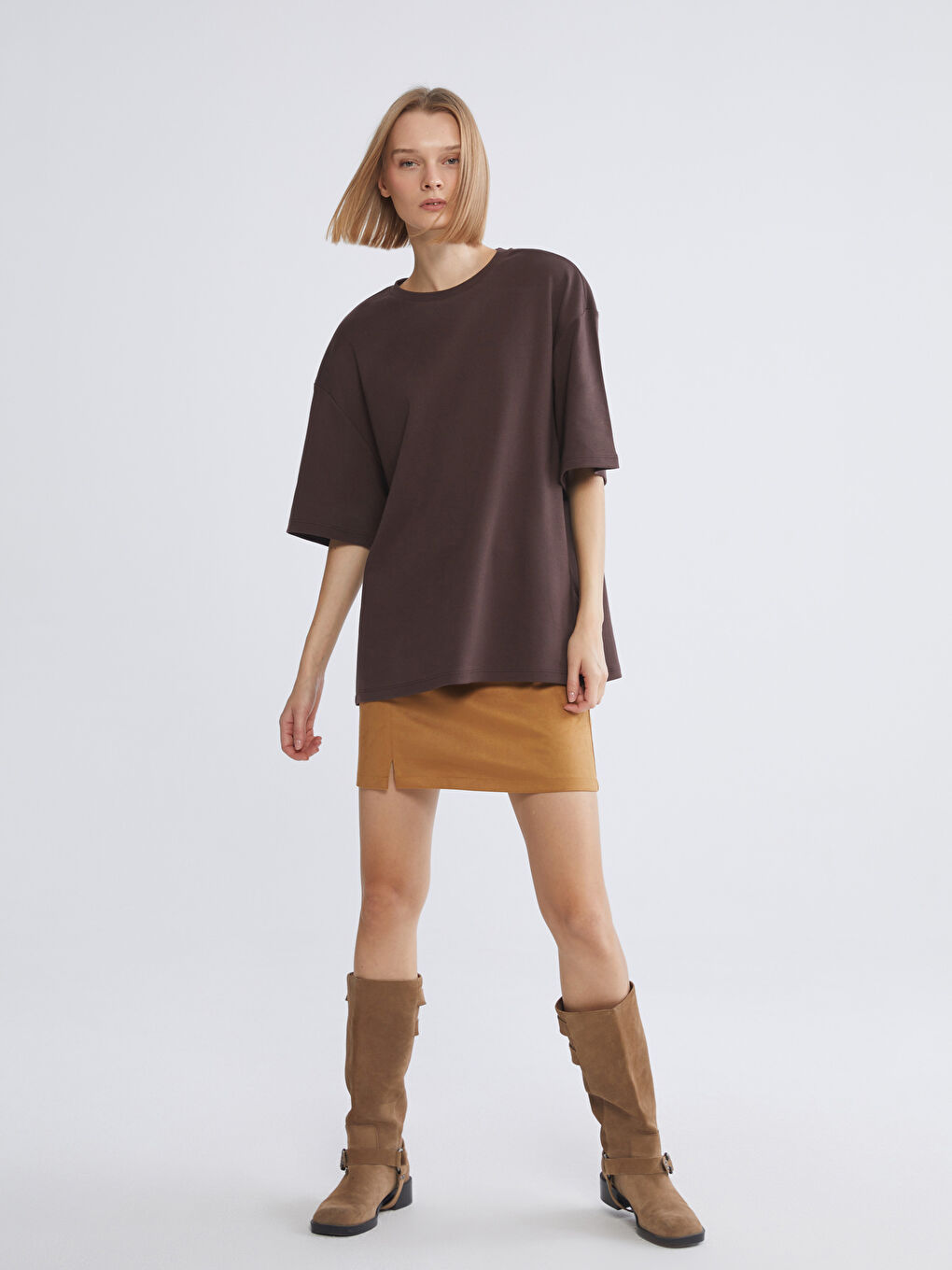 تیشێرت یه‌خه‌ خڕ ئۆڤەرسایز بۆ ژنان-1