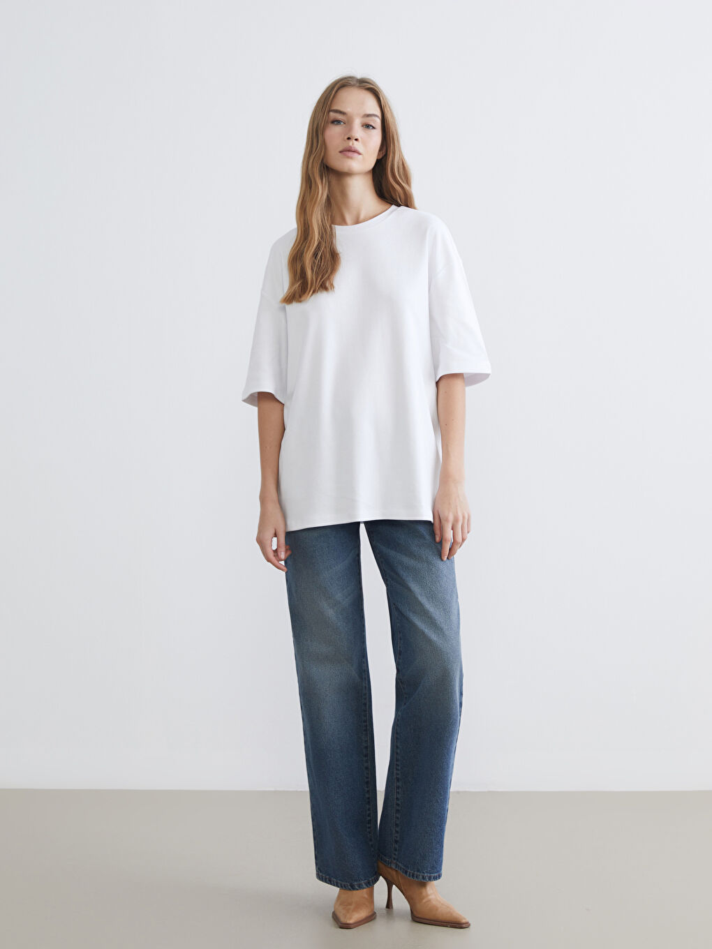 تیشێرت یه‌خه‌ خڕ ئۆڤەرسایز بۆ ژنان-1