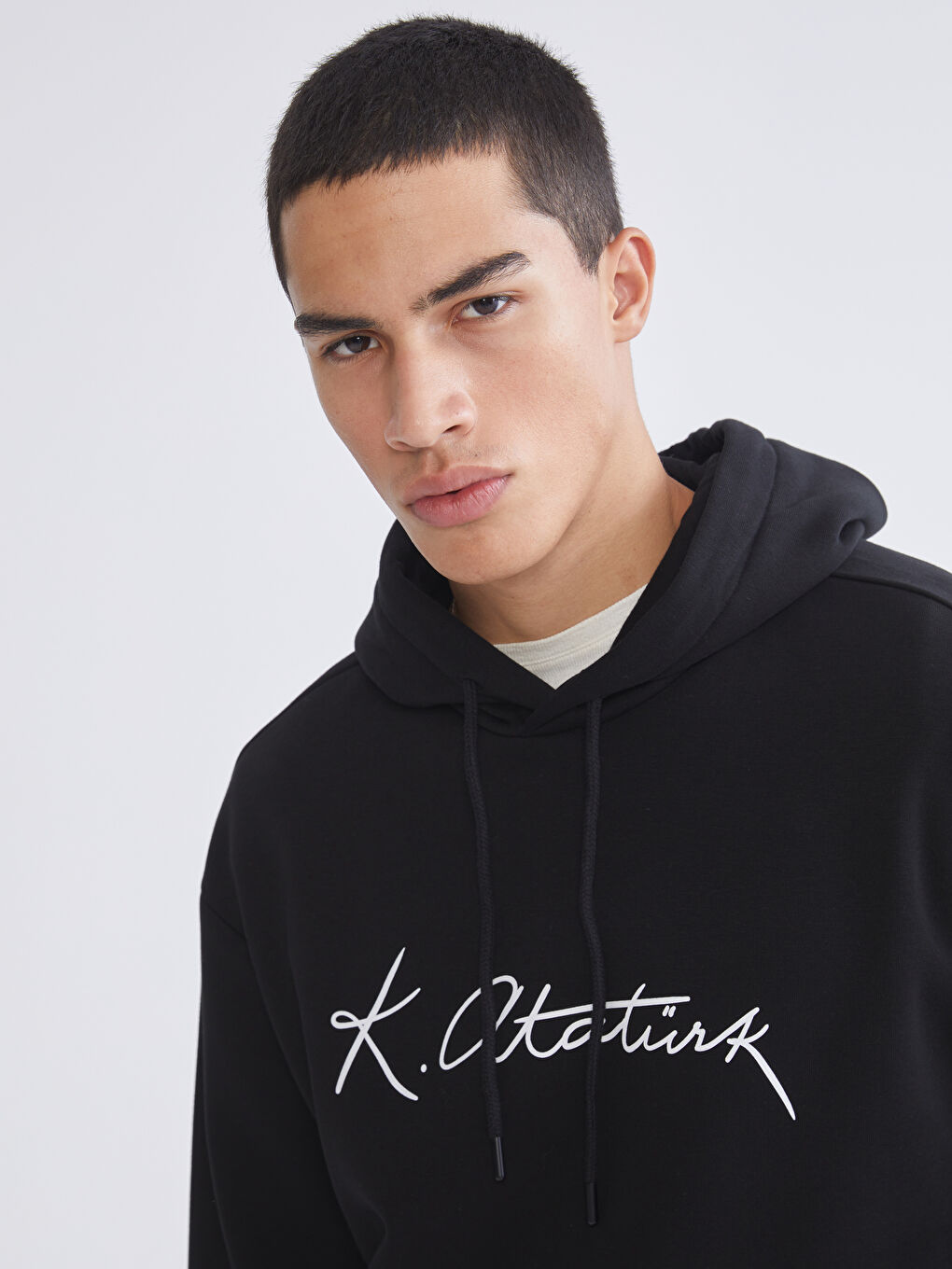 Siyah Atatürk İmzası Baskılı Erkek Kalın Hoodie