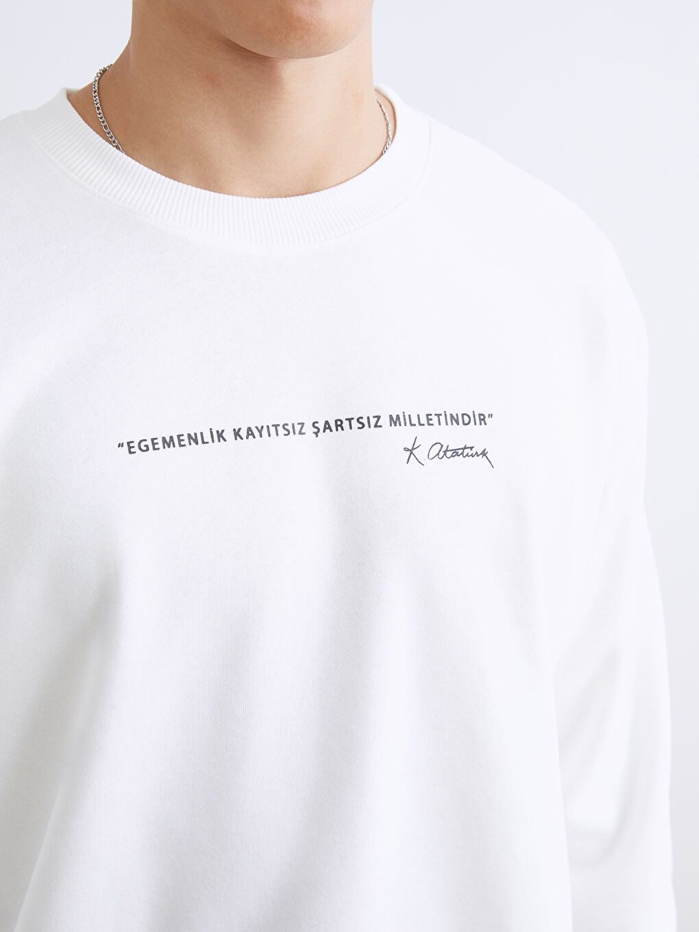 Ekru Bisiklet Yaka Baskılı Erkek Sweatshirt-2