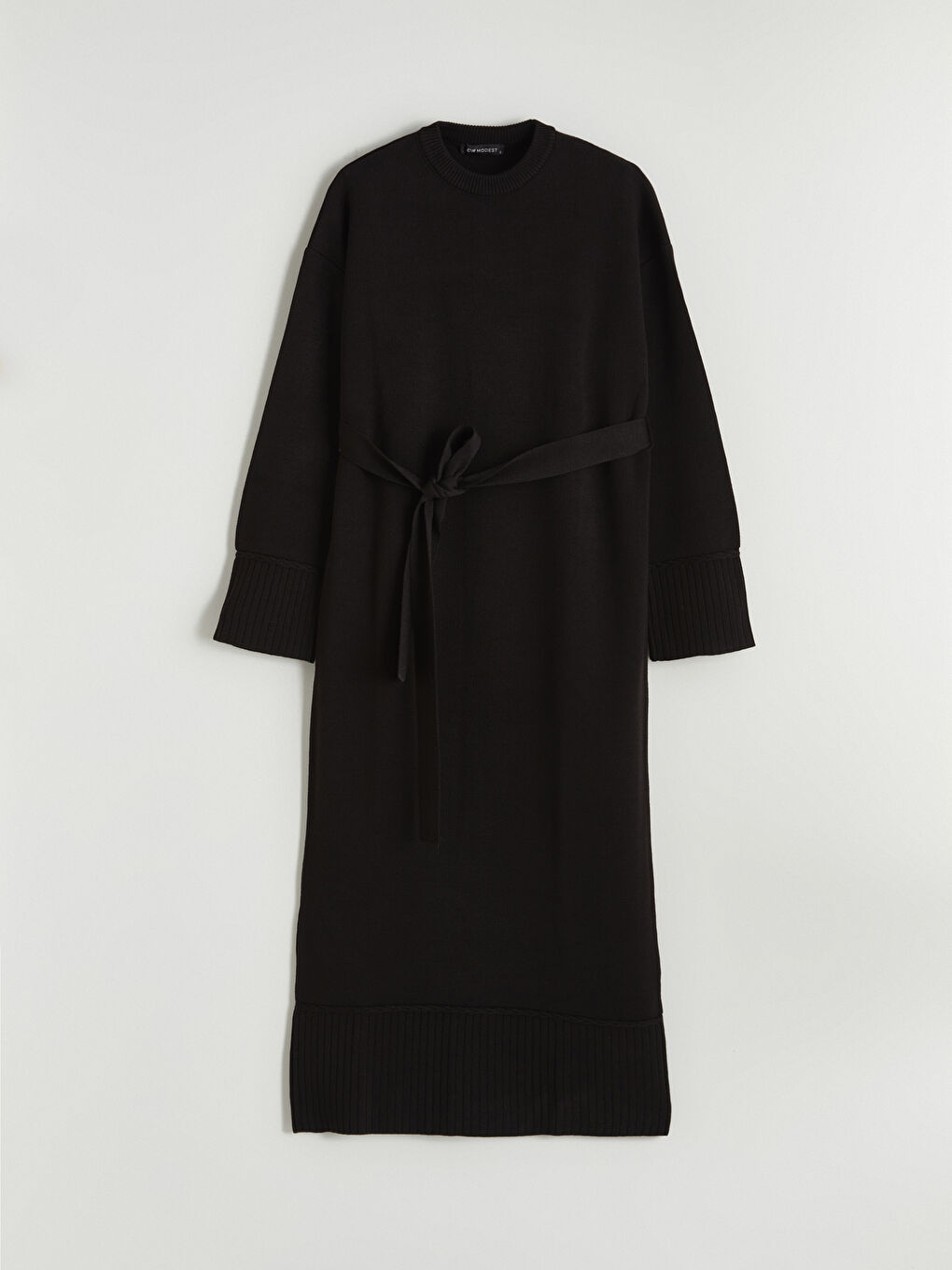 Siyah Bisiklet Yaka Kuşaklı Triko Elbise-4