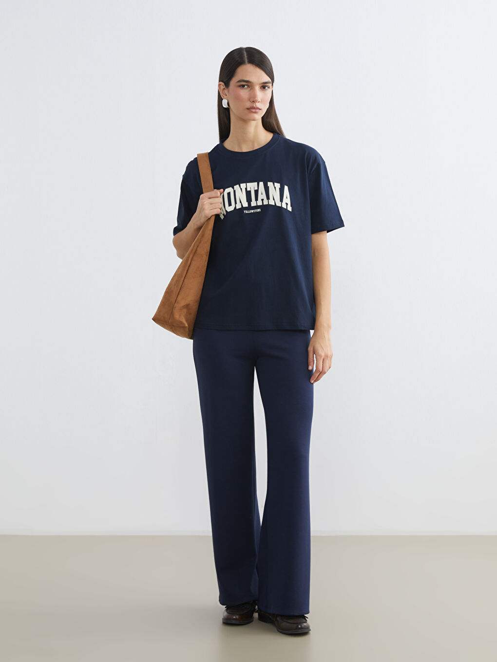 Tricou de Damă Supradimensionat cu Imprimeu și Guler Rotund-1