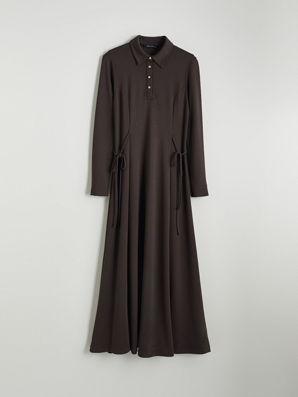 Kahverengi Gömlek Yaka Beli Bağcıklı Elbise-4