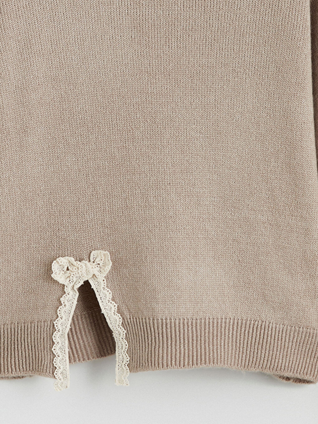 Bej Dantel Detaylı Kız Çocuk Triko Kazak-1