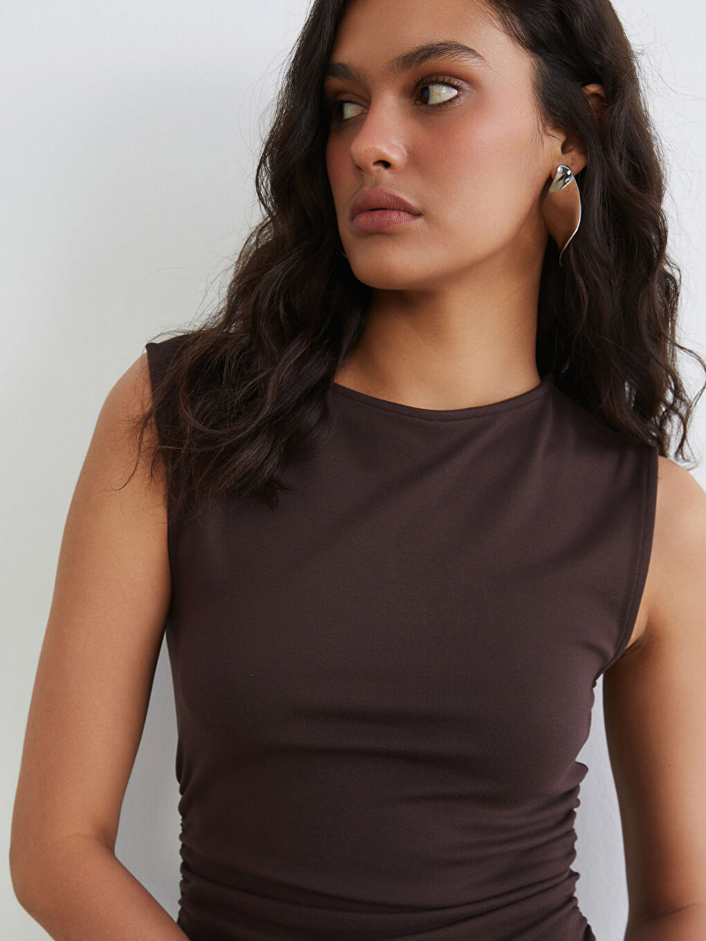 Crew Neck Ruched Dress-2