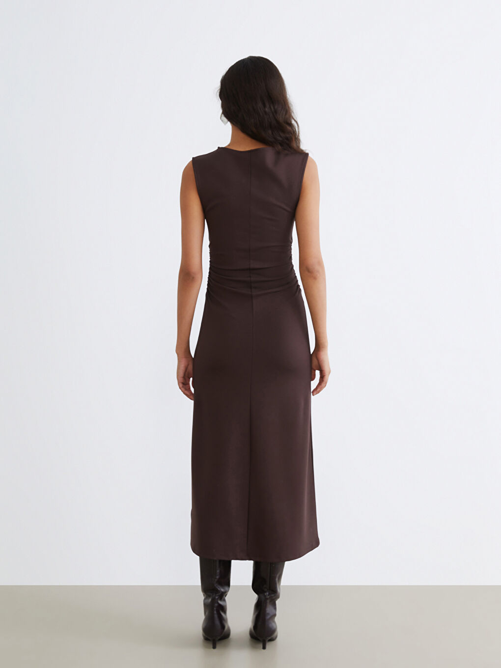 Crew Neck Ruched Dress-3