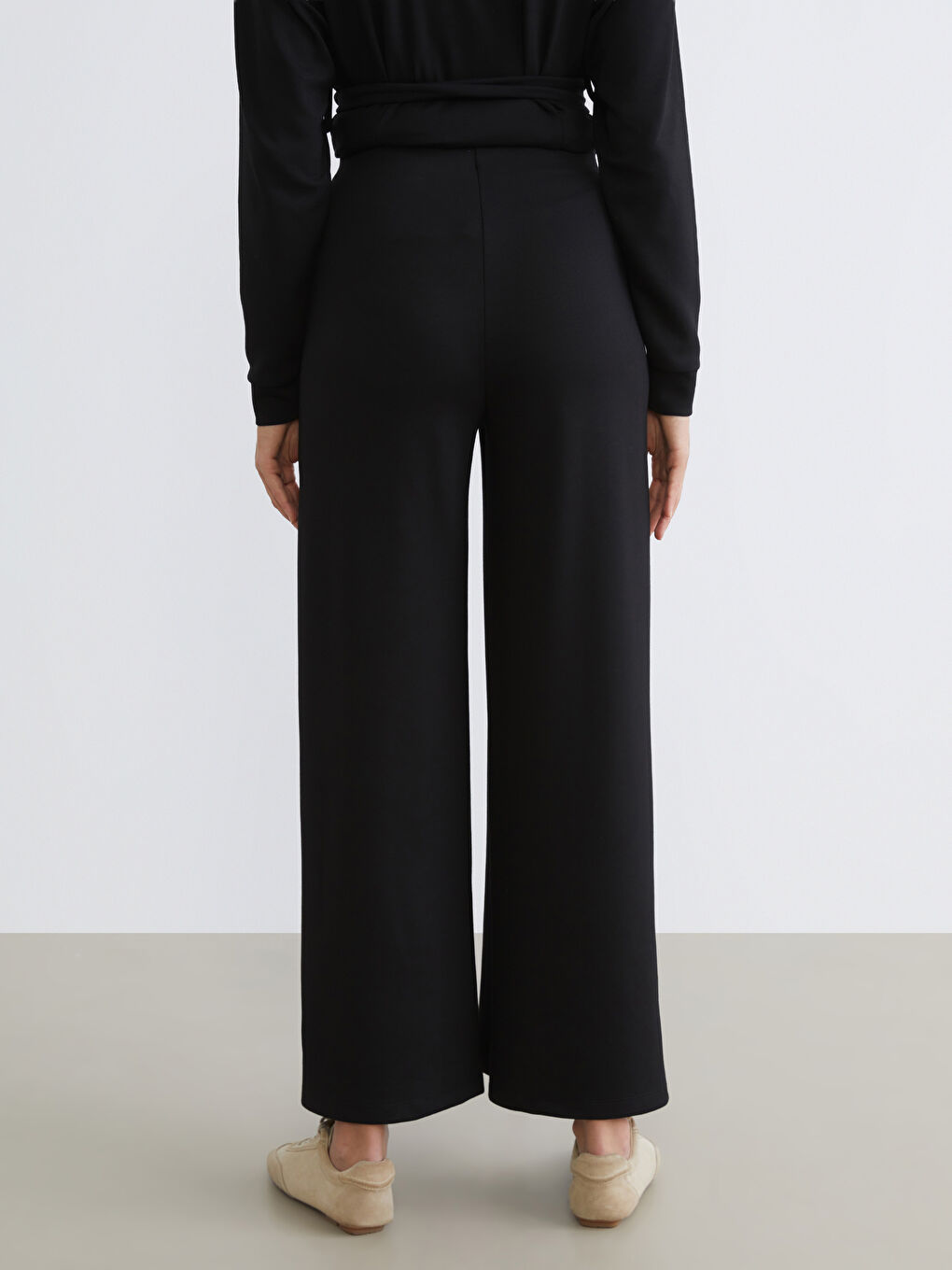 Siyah Loose Fit Geniş Paça Kadın Pantolon-3