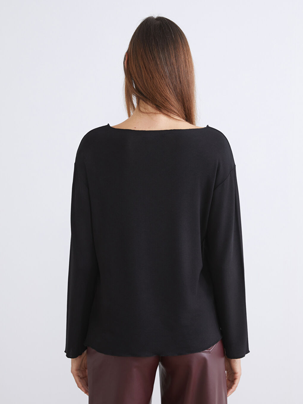 Siyah Kayık Yaka Bluz-3