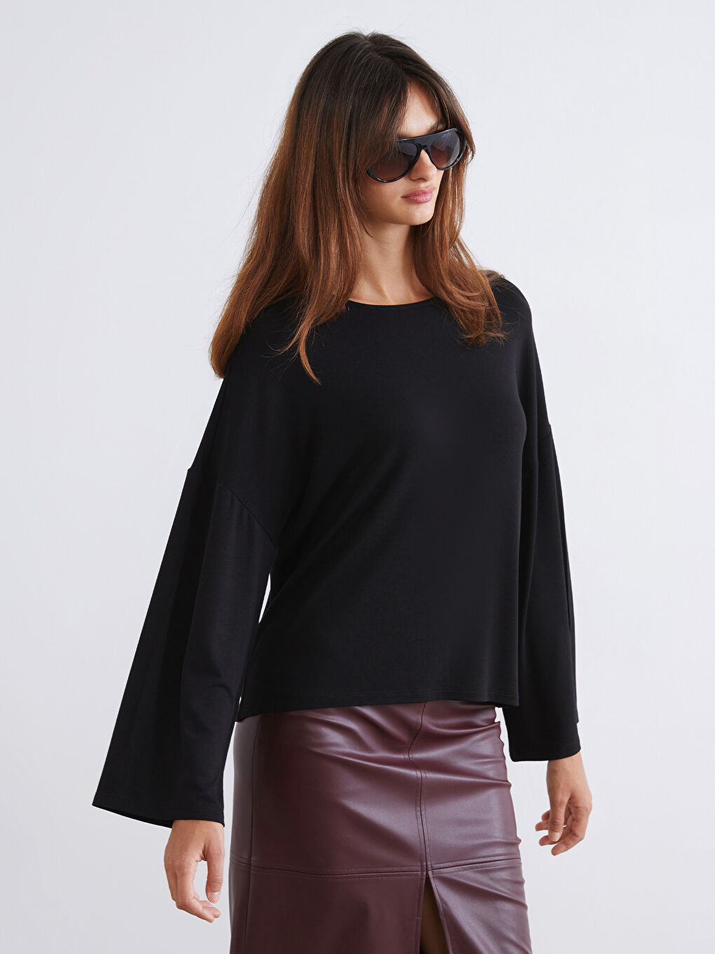 Siyah Bisiklet Yaka Kadın Bluz