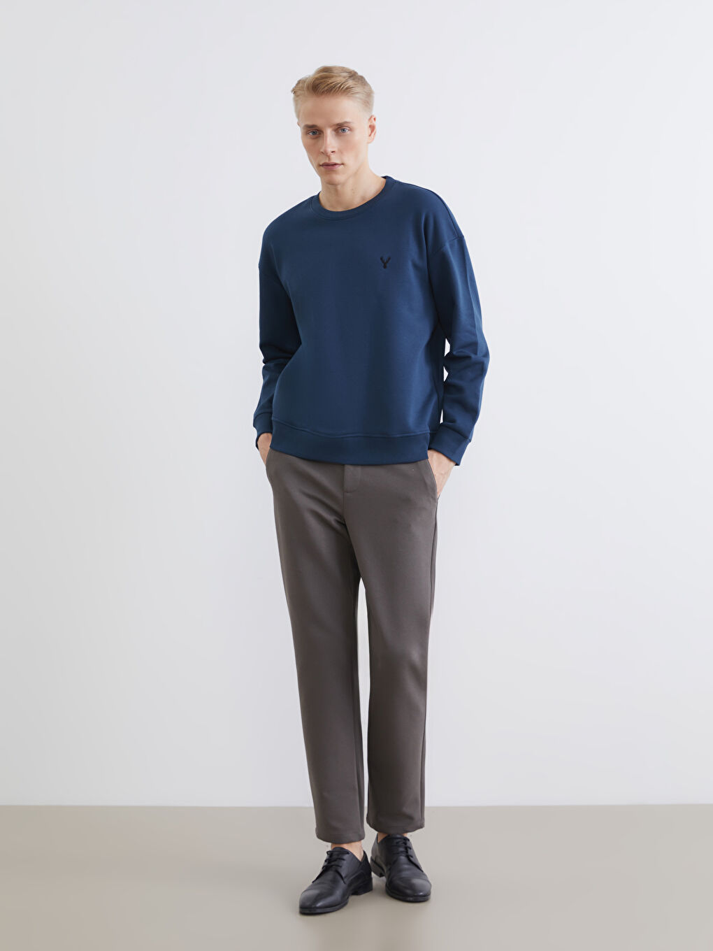 Crew Neck Men's Thick Sweatshirt-1