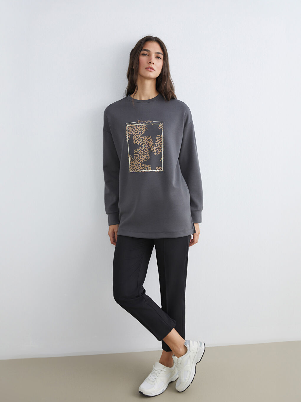 Gri Baskılı Oversize Kadın Sweatshirt Tunik-1