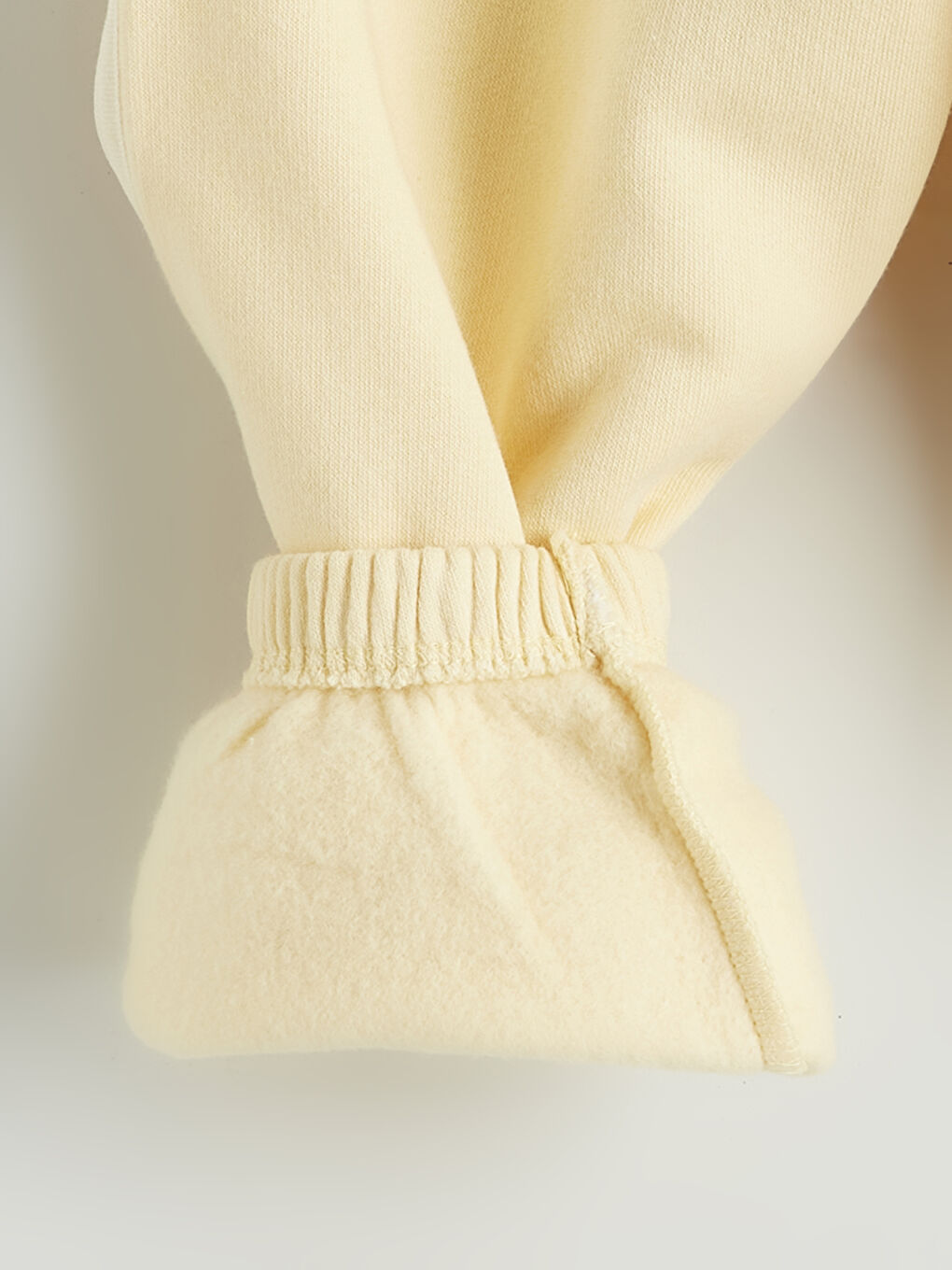 გოგონა ყვითელი კომპლექტი-5