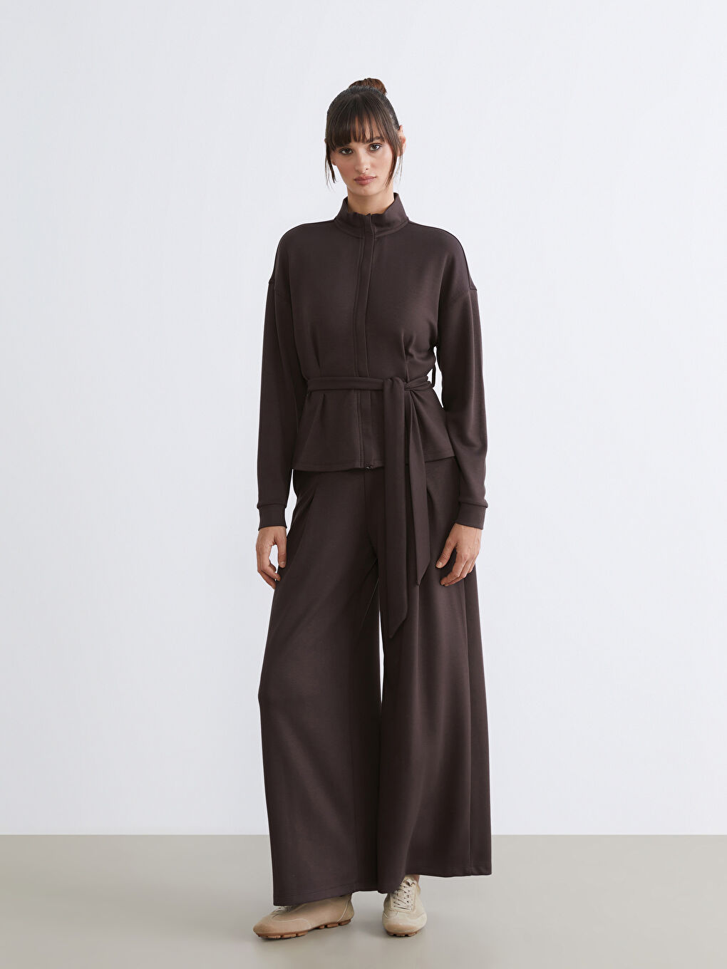 Kahverengi Dik Yaka Kadın Hırka-1