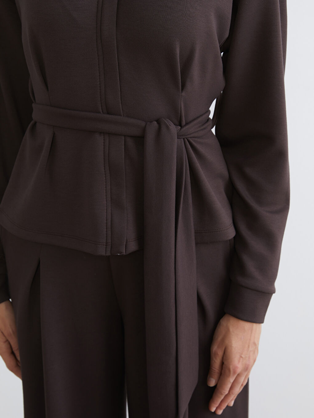 Kahverengi Dik Yaka Kadın Hırka-2