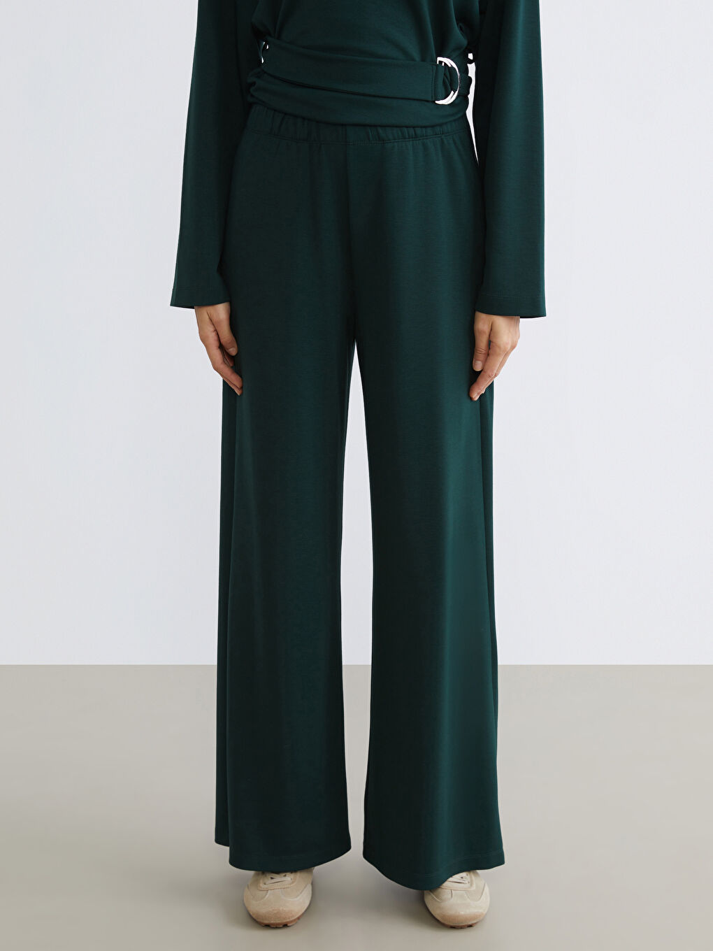 Petrol Beli Lastikli Geniş Paça Kadın Eşofman Altı-1