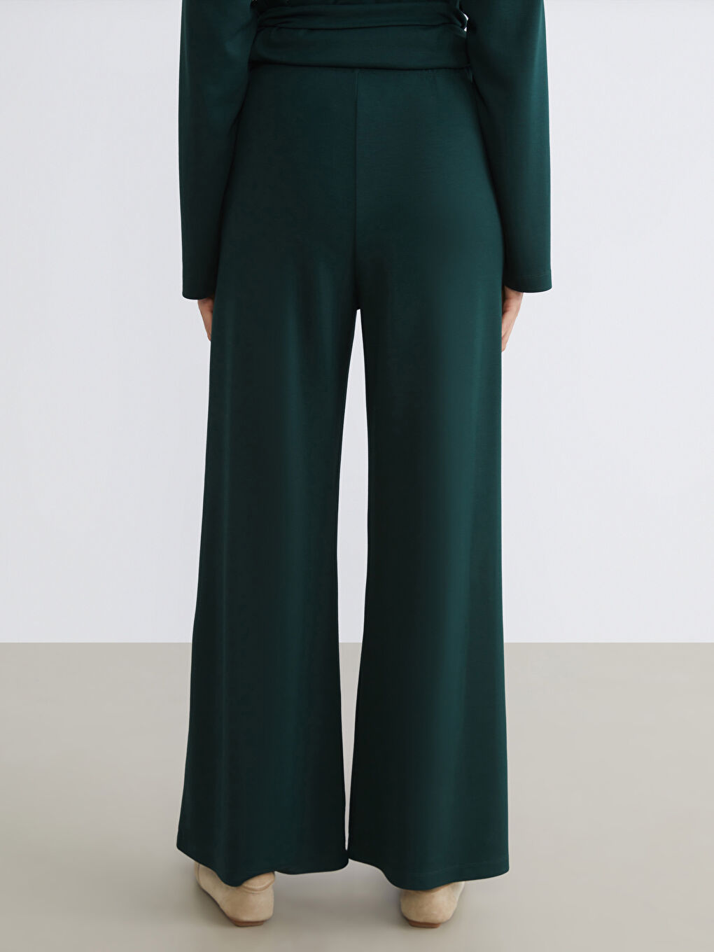 Petrol Beli Lastikli Geniş Paça Kadın Eşofman Altı-3