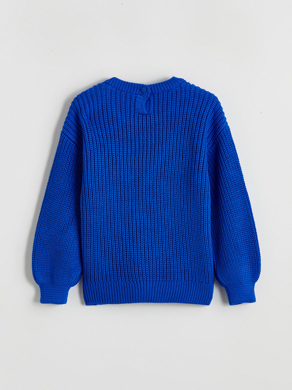 Džemper od trikotaže sa okruglim izrezom i vezenim šljokicama za devojčice-2