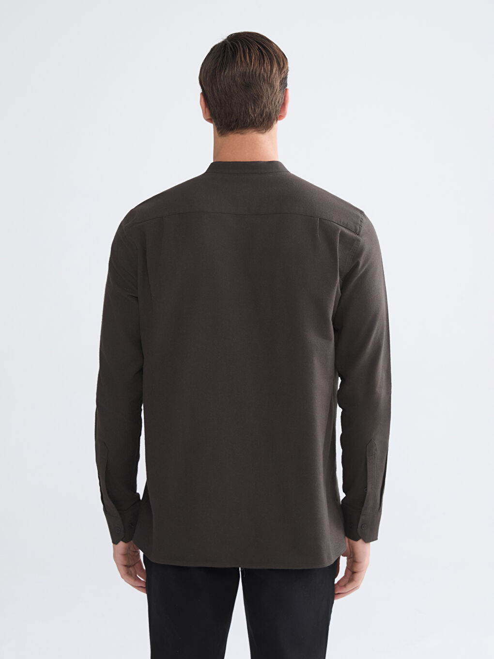 Kahverengi Regular Fit Hakim Yaka Uzun Kollu Erkek Gömlek-3