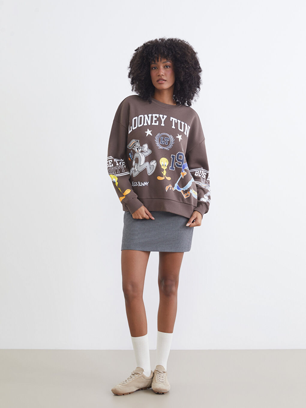 كنزة رياضية بني امرأة-1