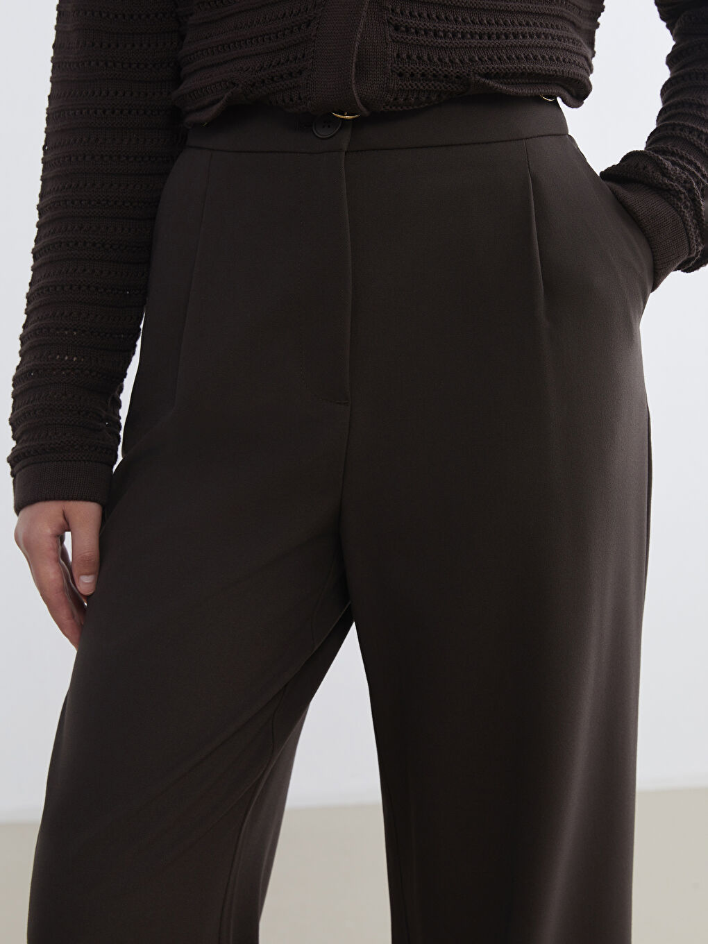 Kahverengi Loose Fit Geniş Paça Kadın Pileli Pantolon-2