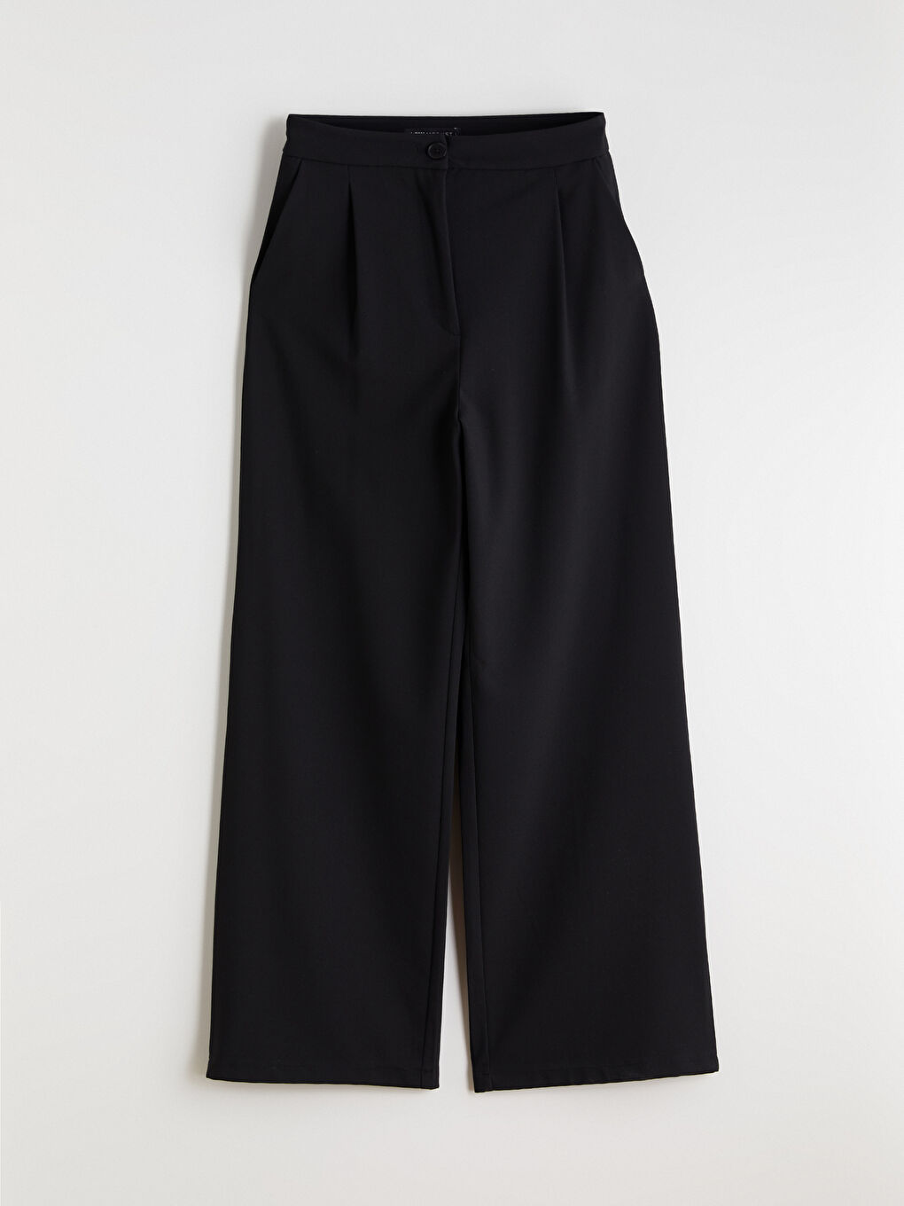 Siyah Loose Fit Geniş Paça Kadın Pileli Pantolon-4