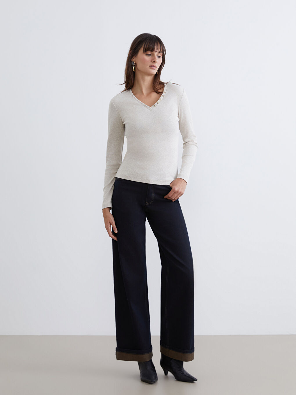 Bej Bisiklet Yaka Kadın Body-1