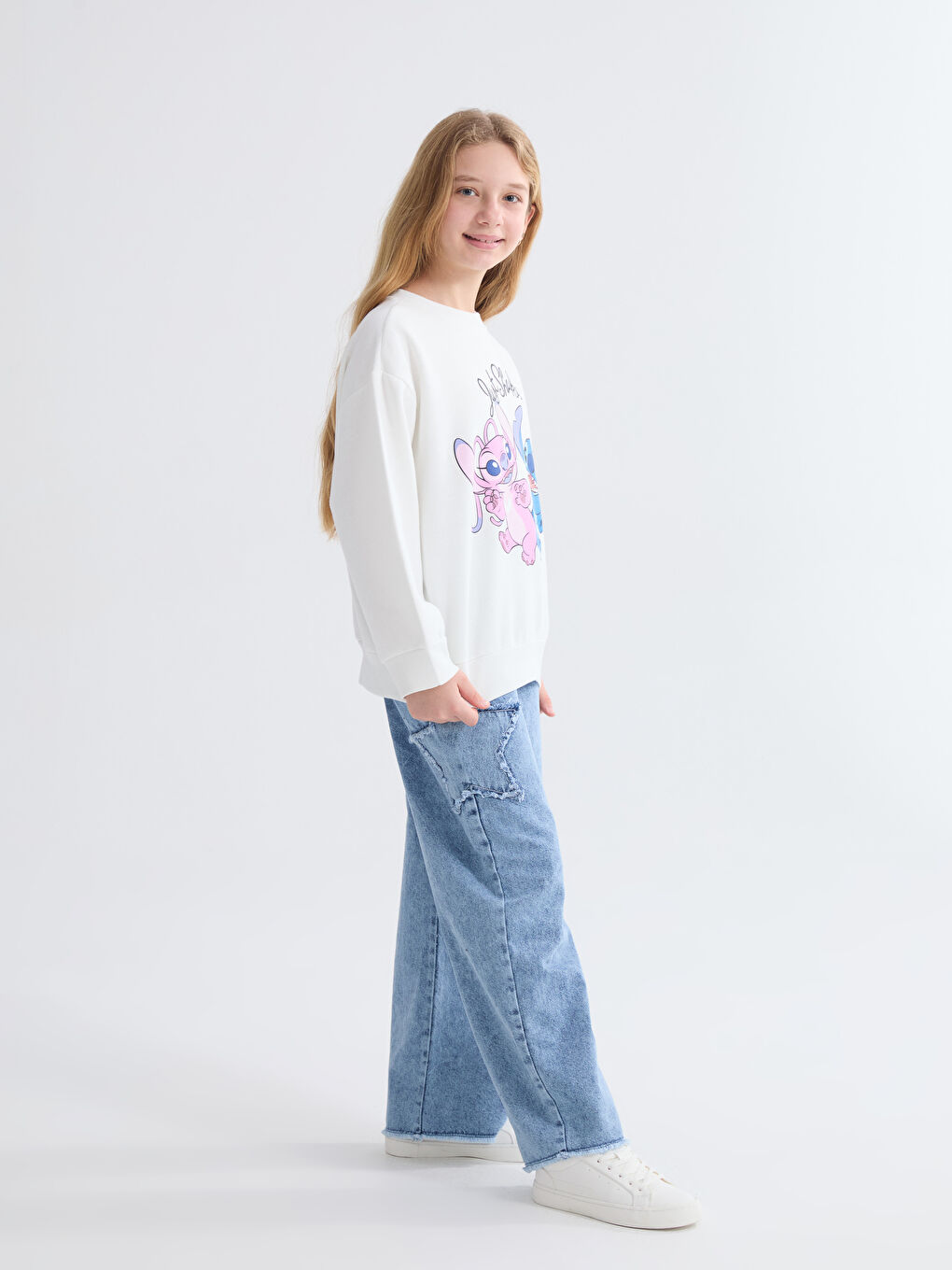 سوییتشێرتی یاخە خڕی کچان بە نەخشی Stitch و Angel-1