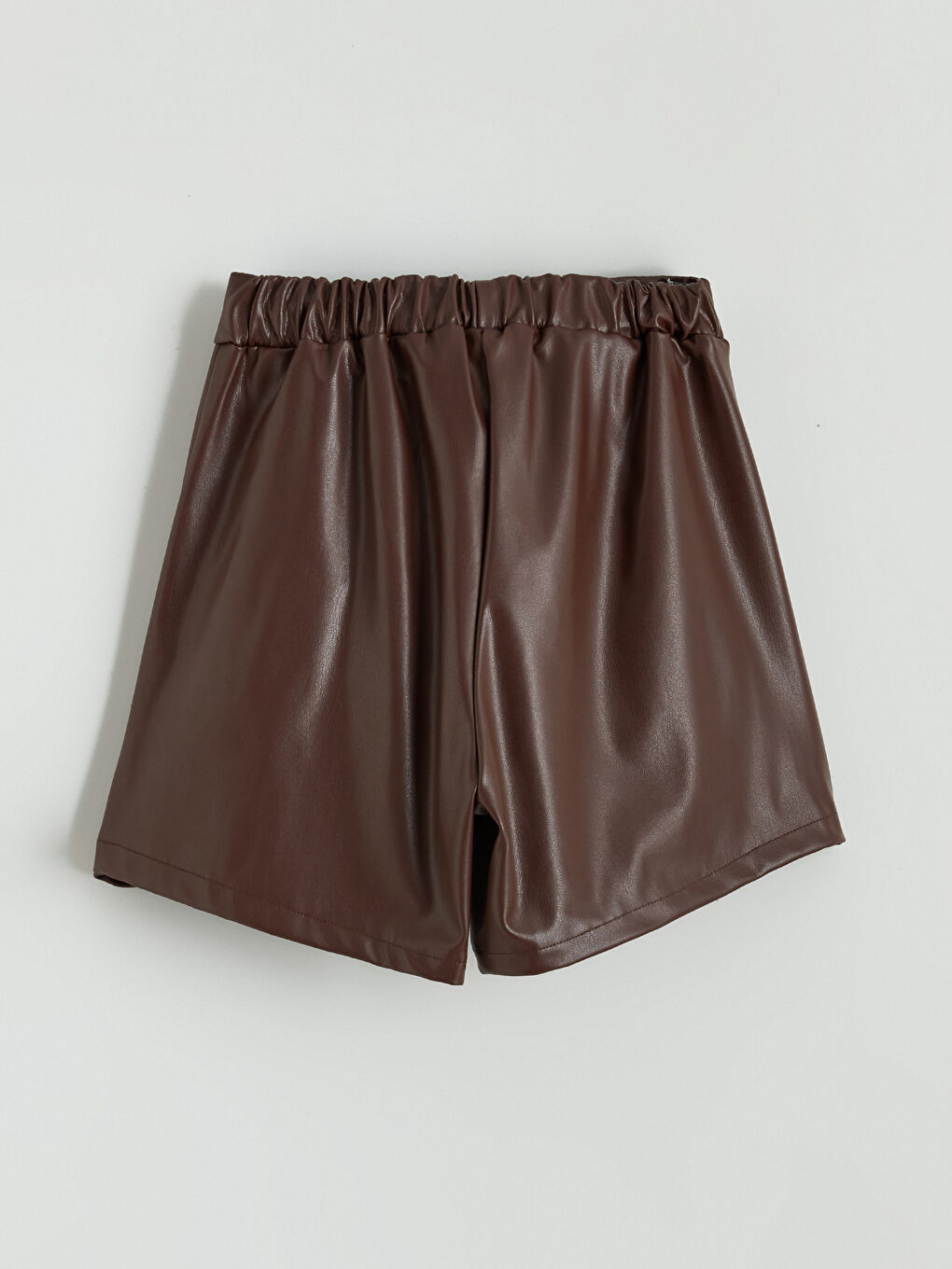 Suknja za devojčice plisirana od imitacije kože sa elastičnim strukom-3