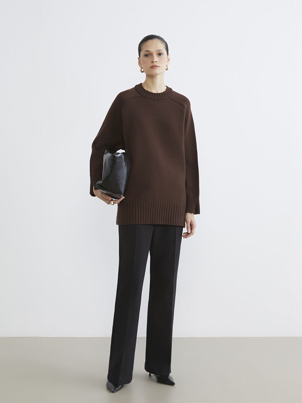 Kahverengi Bisiklet Yaka Oversize Kadın Triko Tunik-1