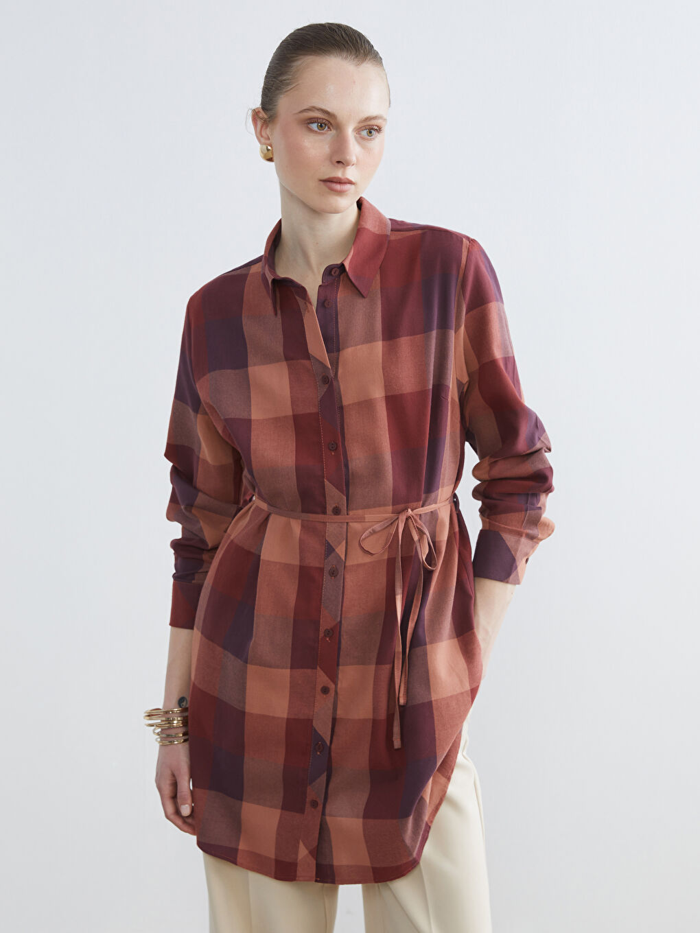 Mor Beli Kuşaklı Ekose Kadın Gömlek Tunik