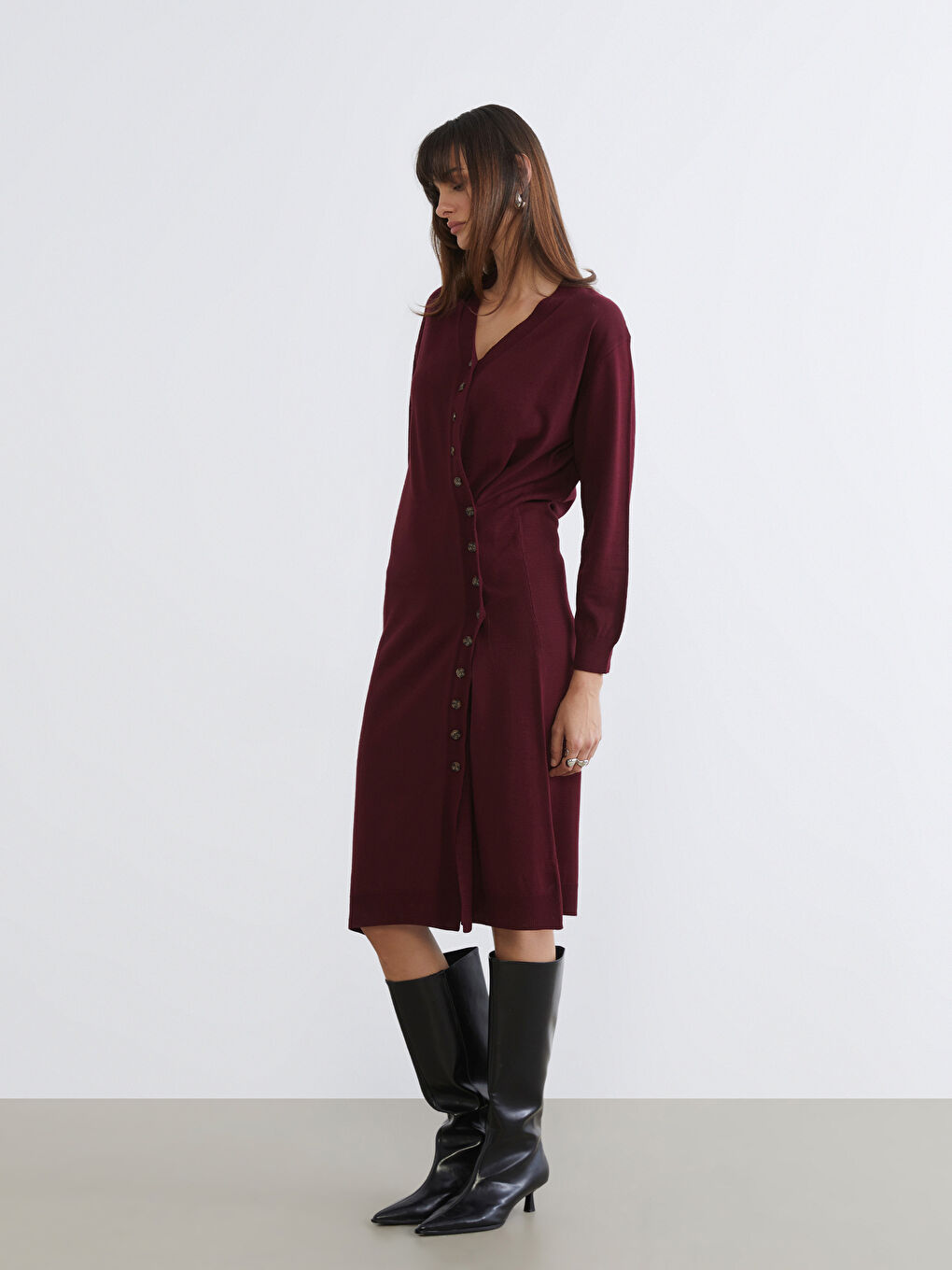 Mor V Yaka Büzgülü Triko Elbise