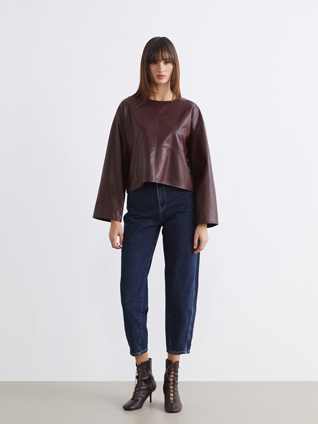 Bordo Bisiklet Yaka Deri Görünümlü Bluz-1