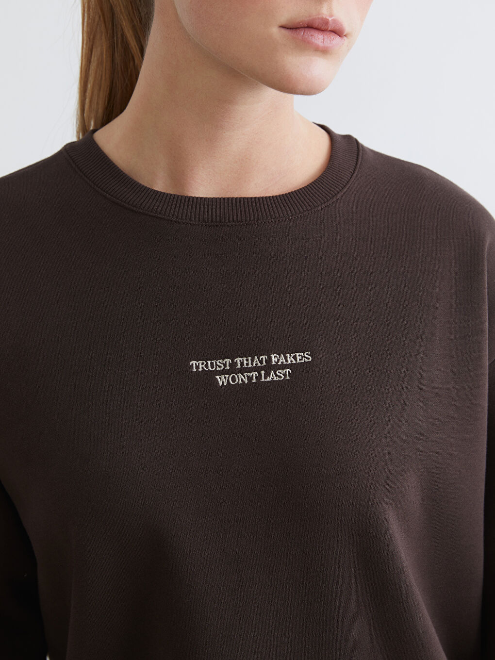 Kahverengi Nakışlı Oversize Kadın Kalın Sweatshirt-2