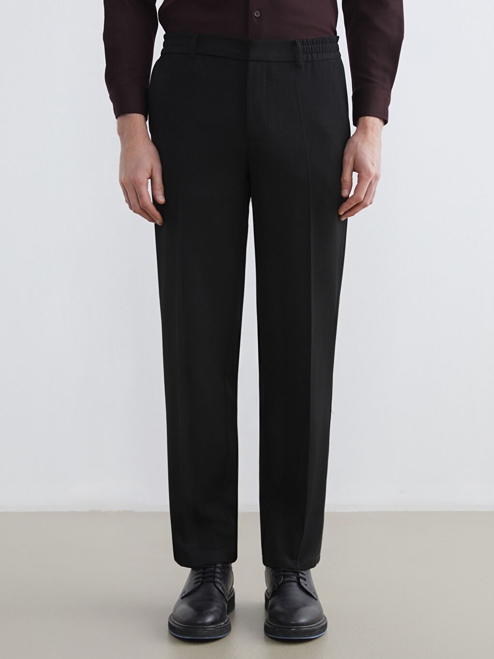 Siyah Standart Kalıp Erkek Pantolon-1